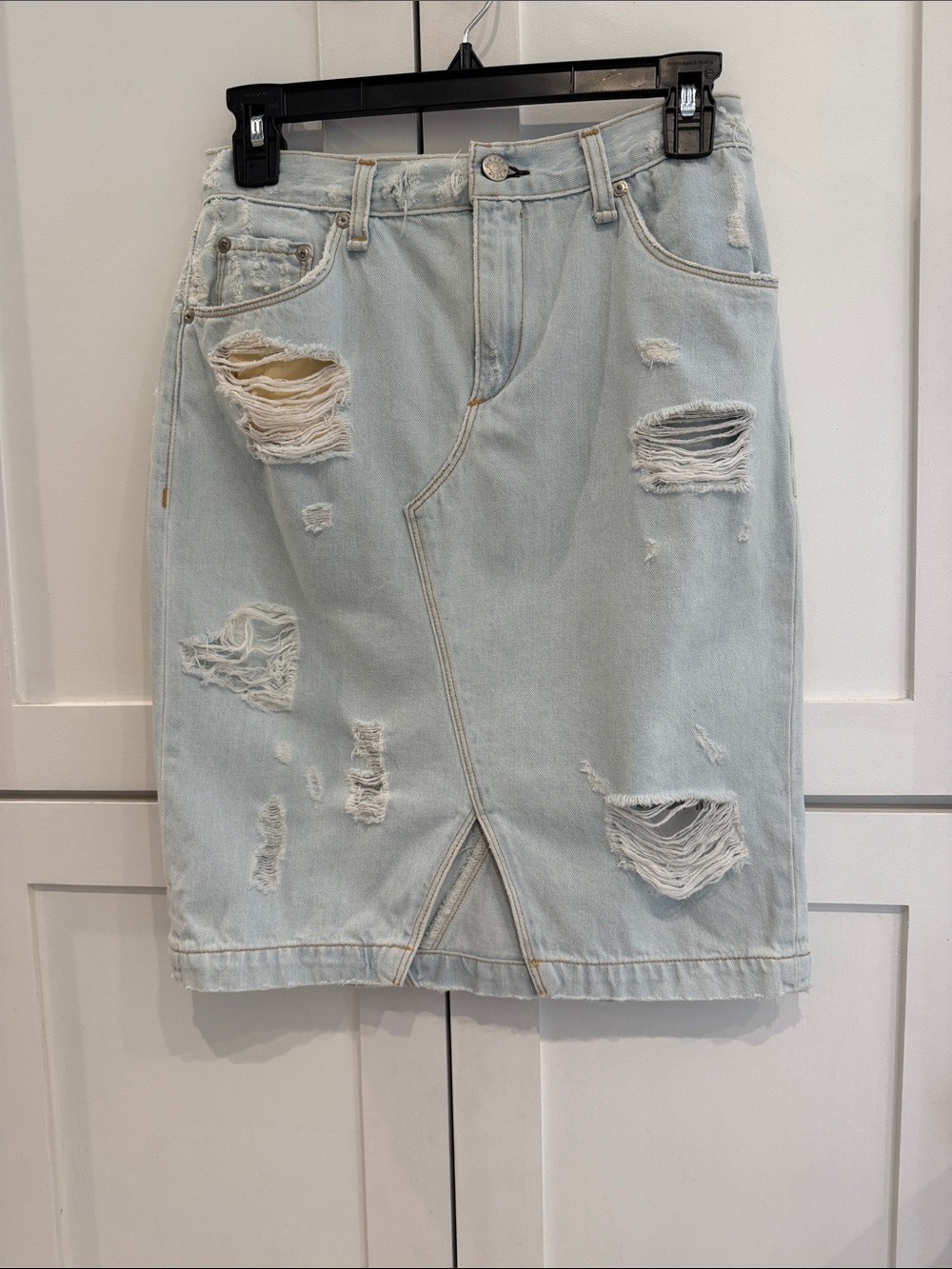 Rag & Bone Jean Sz 26 Shred Norte Light Blue Distressed Denim Skirt